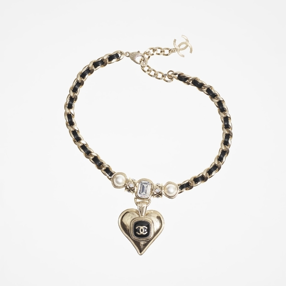 Chanel Metal Pearl Lambskin Crystal Necklace 21K - Picture 4 of 15